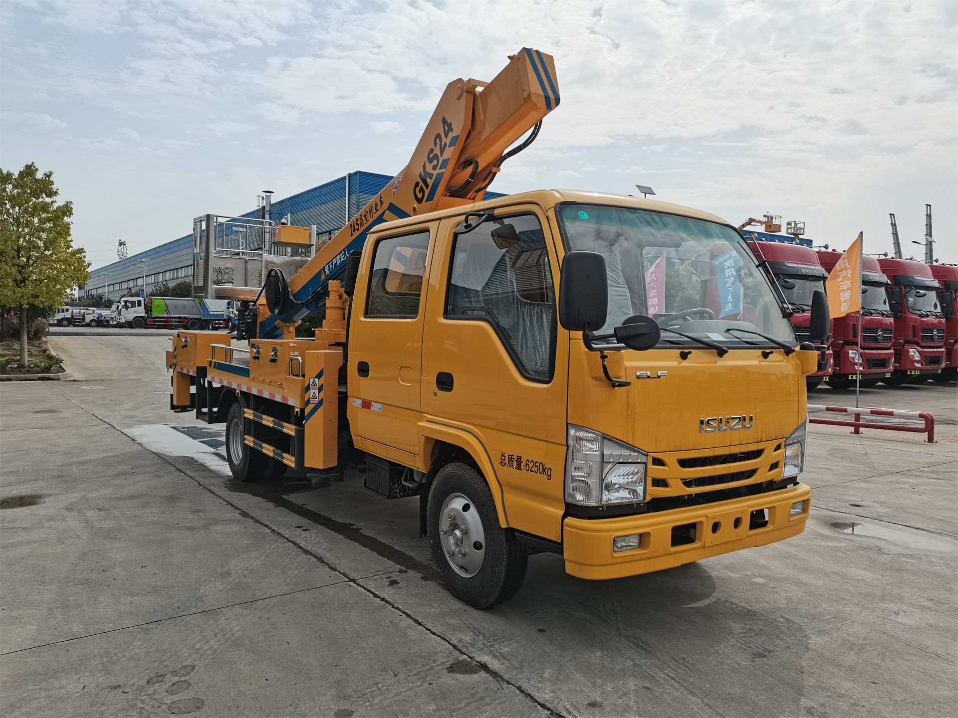 24m ISUZU Aerial Platform Truck