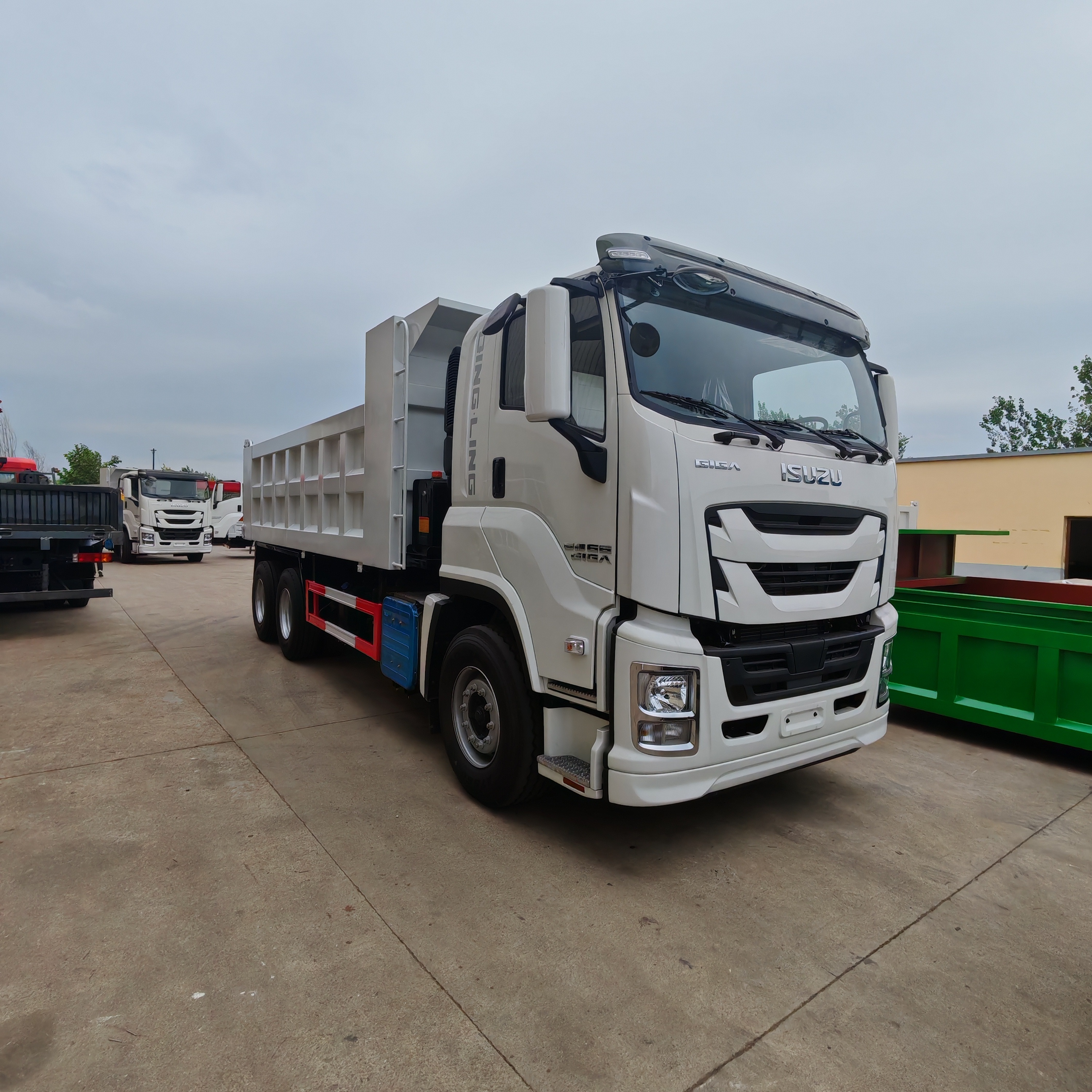 ISUZU 20 Ton Dump Truck