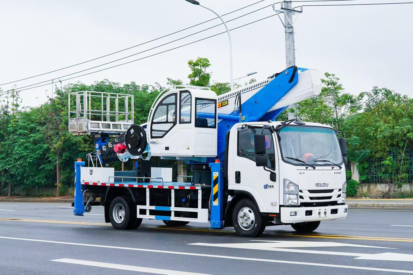 ISUZU 33m Aerial Platform Truck